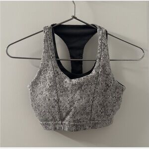 Gymshark textured fleur sports bra